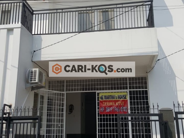De Martha's House