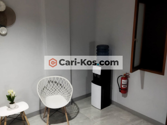 Emerald Hayam Wuruk Single A