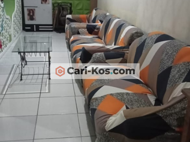 KOS PUTRI Bersih Tengah Kota