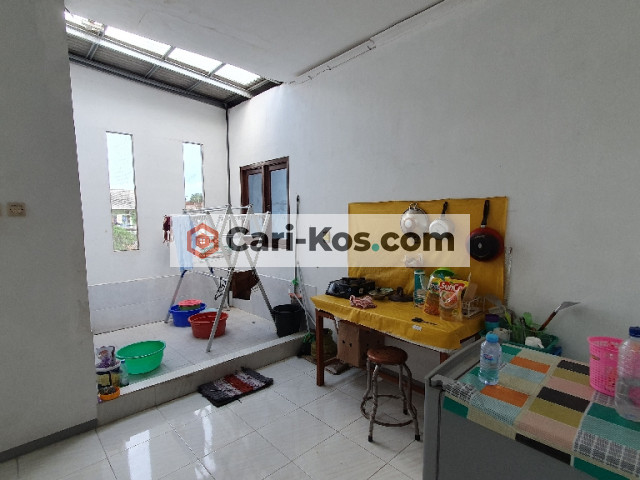 Kos putri mahasiswi mulyosari