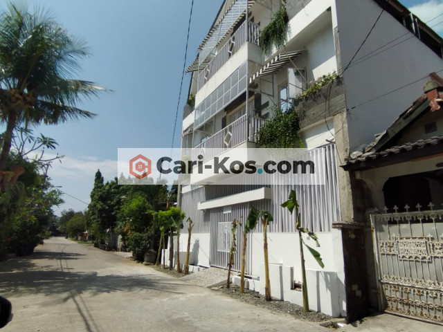 Kos Ekslusif Aishantie Tytian Kencana CC1 No.12A Sebelah Summarecon Binus Bekasi