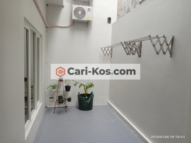 Kos Putri Dekat Kampus UPN. Bersih, Aman & Nyaman.