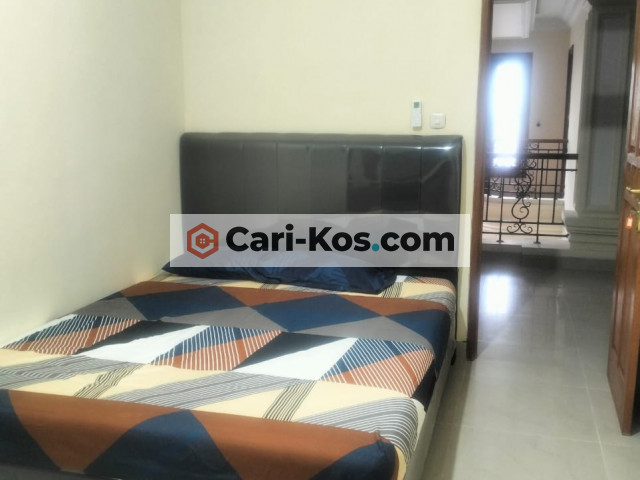 KOST KEMANGGISAN DEKAT KOMPLEK PAJAK UKRIDA MALL TAMAN ANGGREK DAN MALL CENTRAL PARK