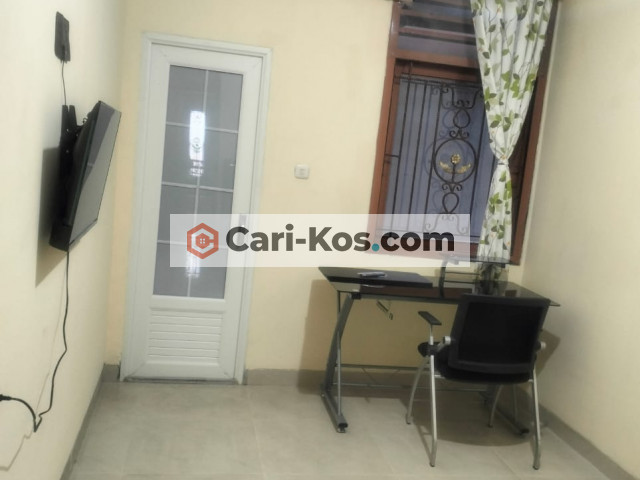 KOST KEMANGGISAN DEKAT KOMPLEK PAJAK UKRIDA MALL TAMAN ANGGREK DAN MALL CENTRAL PARK